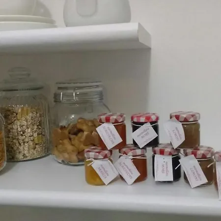 Couette-café La Vie Est Belle Finale Ligure