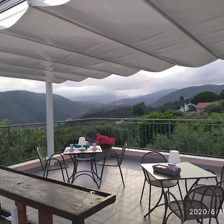 La Vie Est Belle Bed & Breakfast