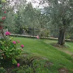 Bed and Breakfast La Vie Est Belle 3*