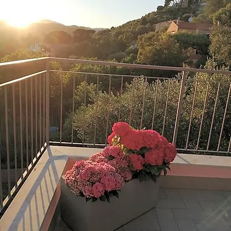 B&B La Vie Est Belle 3*