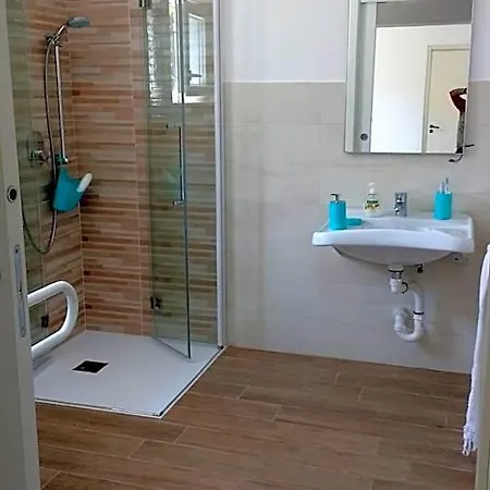 La Vie Est Belle B&B
