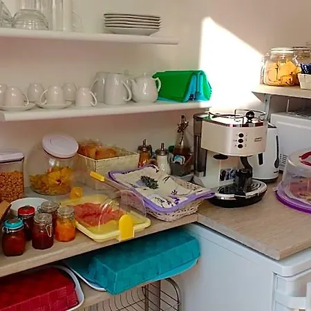 La Vie Est Belle B&B 피날레리구레