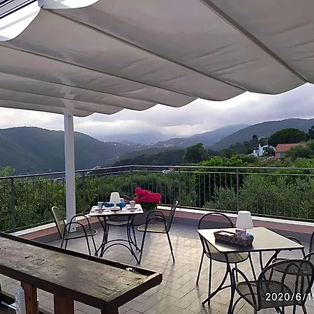 La Vie Est Belle B&B
